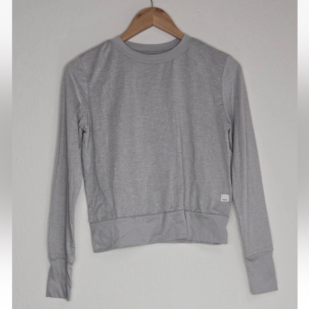 Vuori Daydream Crew Shirt Long Sleeve Light Heather Gray Sweatshirt Size XS